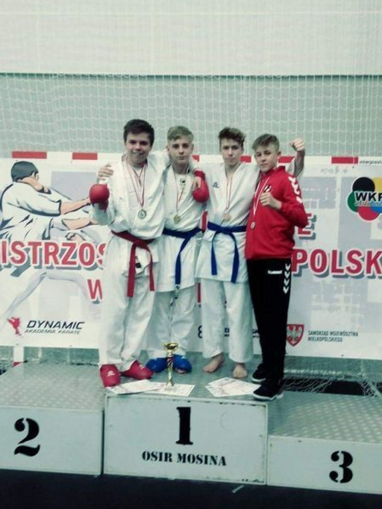 Kolejne miejsca na podium zawodników Wrzesińskiego Klubu Karate. Tym razem podczas turnieju w Mosinie