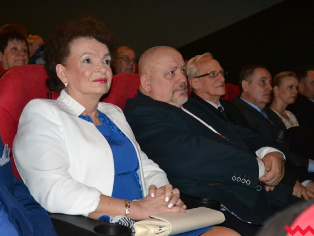 Trochę wzruszeń i mnóstwo śmiechu z okazji 25-lecia szkoły z ul. Koszarowej