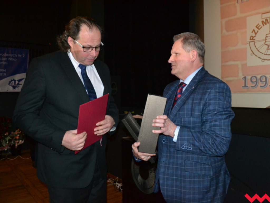 Trochę wzruszeń i mnóstwo śmiechu z okazji 25-lecia szkoły z ul. Koszarowej