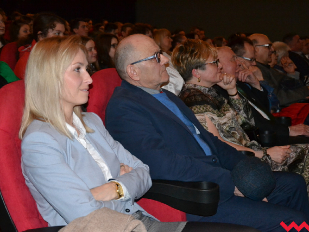 Trochę wzruszeń i mnóstwo śmiechu z okazji 25-lecia szkoły z ul. Koszarowej