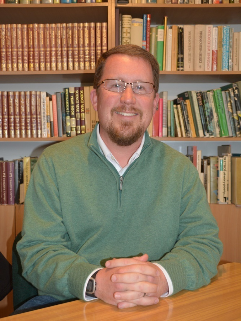 Kandydatki do LO uczyły się podstaw lacrosse, a nauczyciele WF-u uczyli się, jak uczyć