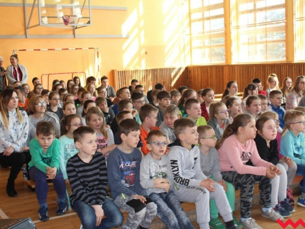 Mokowiacy, czyli lekcja folkloru w Szkole Podstawowej w Bieganowie