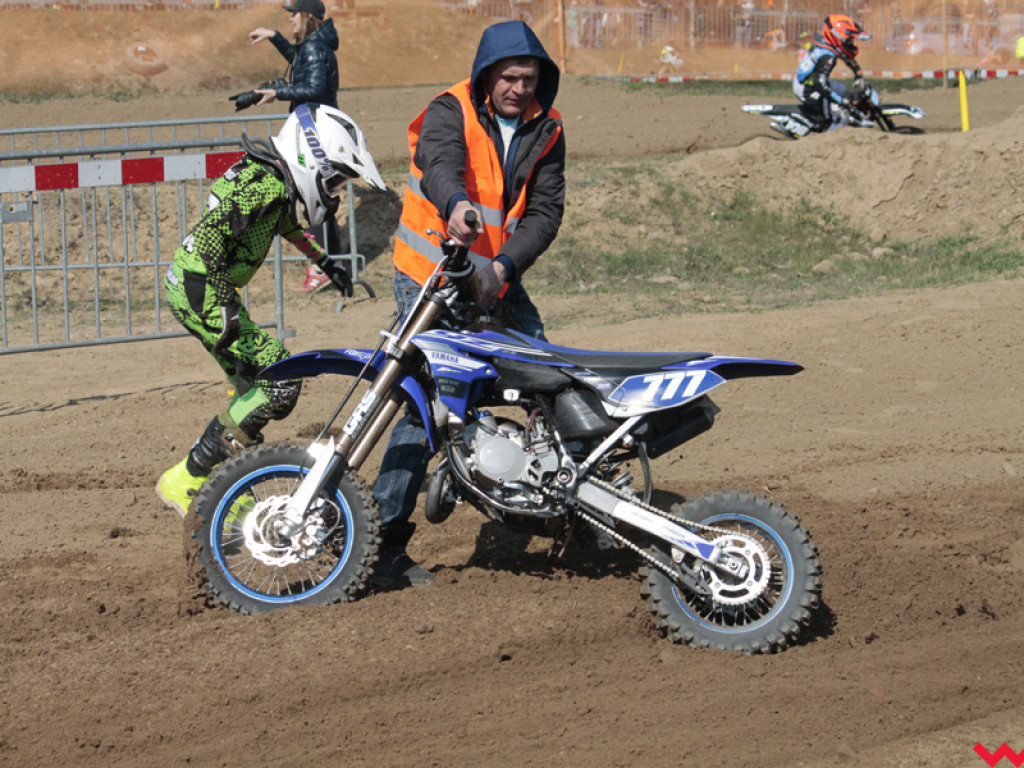 Weekend z motocrossem w Opatówku