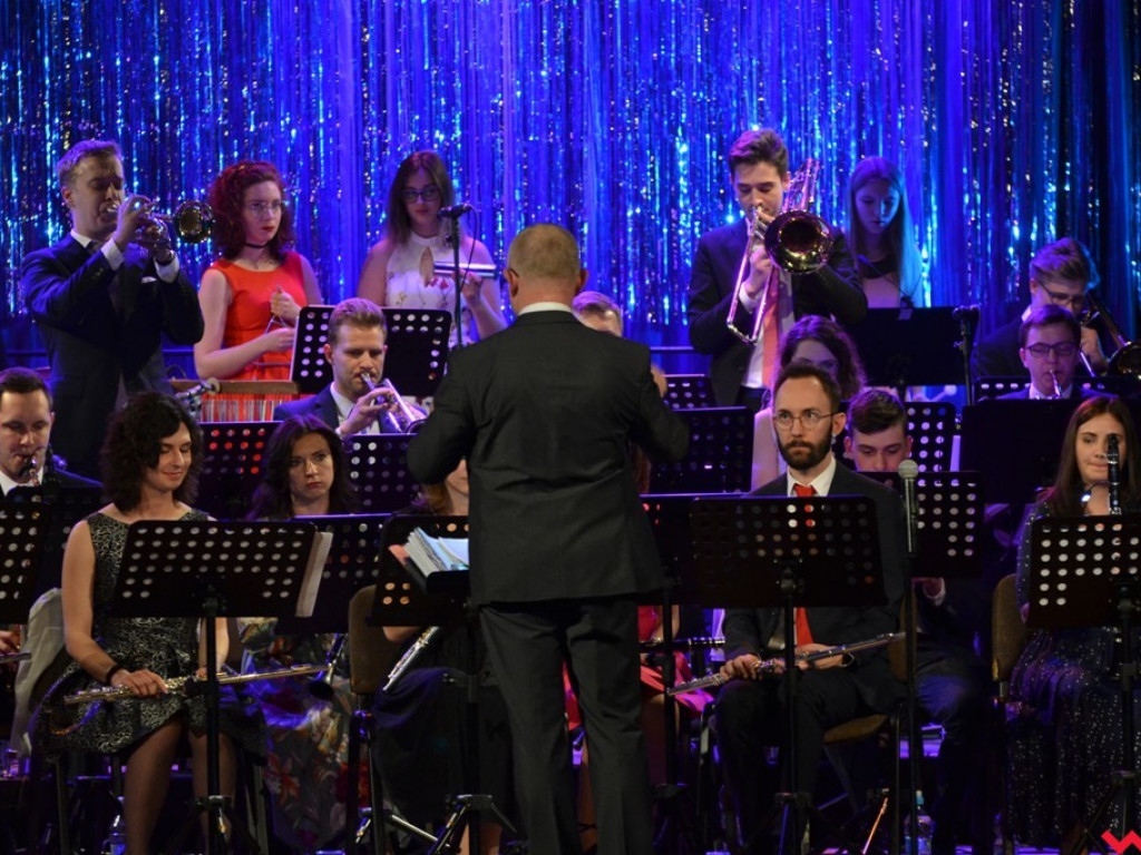Wrzesińska Orkiestra Dęta w światowym wydaniu. Przebojowy koncert na rozpoczęcie sezonu