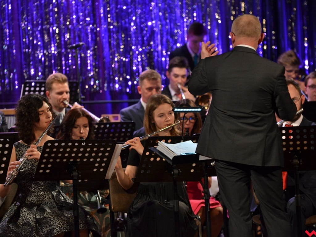 Wrzesińska Orkiestra Dęta w światowym wydaniu. Przebojowy koncert na rozpoczęcie sezonu