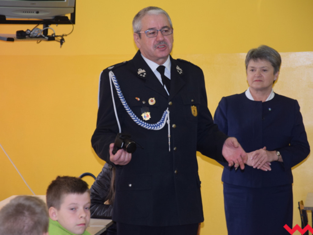 Młodzież widzi swoją przyszłość w straży pożarnej. Wyniki turnieju wiedzy pożarniczej