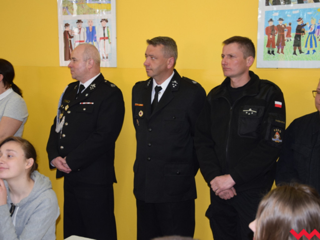 Młodzież widzi swoją przyszłość w straży pożarnej. Wyniki turnieju wiedzy pożarniczej