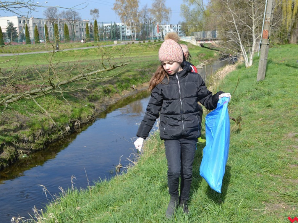 Wzięli sprawy w swoje ręce i posprzątali brzegi Wrześnicy