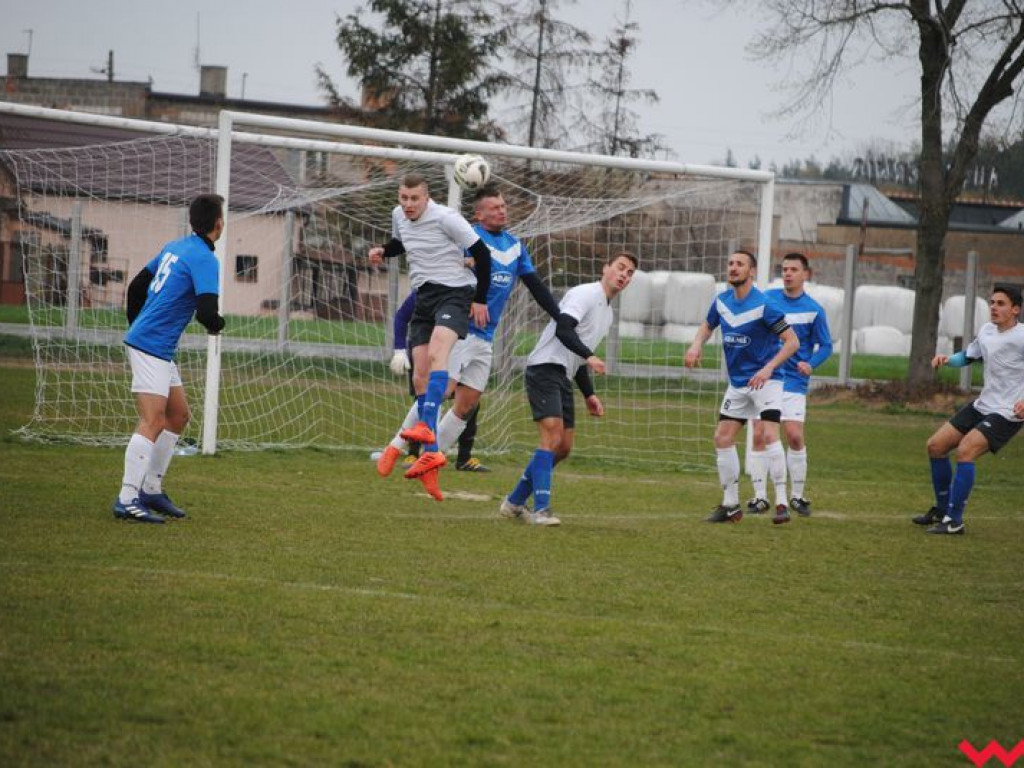 Bezbramkowe derby. Trudne warunki do gry i mało sytuacji strzeleckich w Nekli