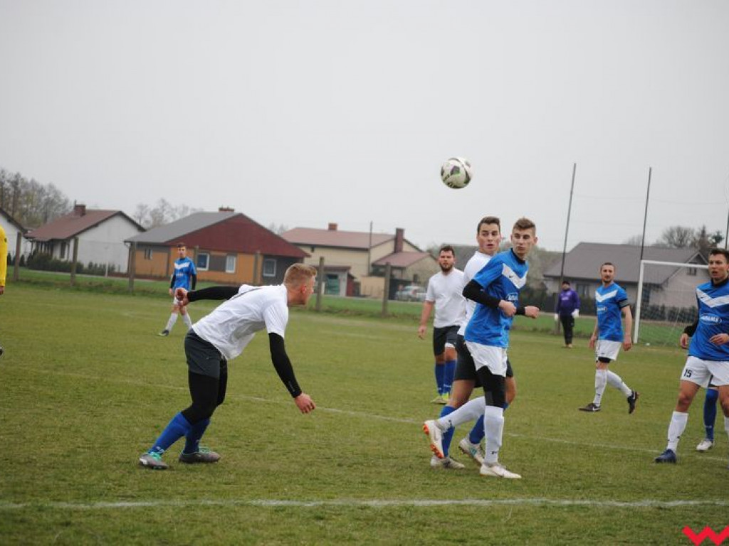 Bezbramkowe derby. Trudne warunki do gry i mało sytuacji strzeleckich w Nekli