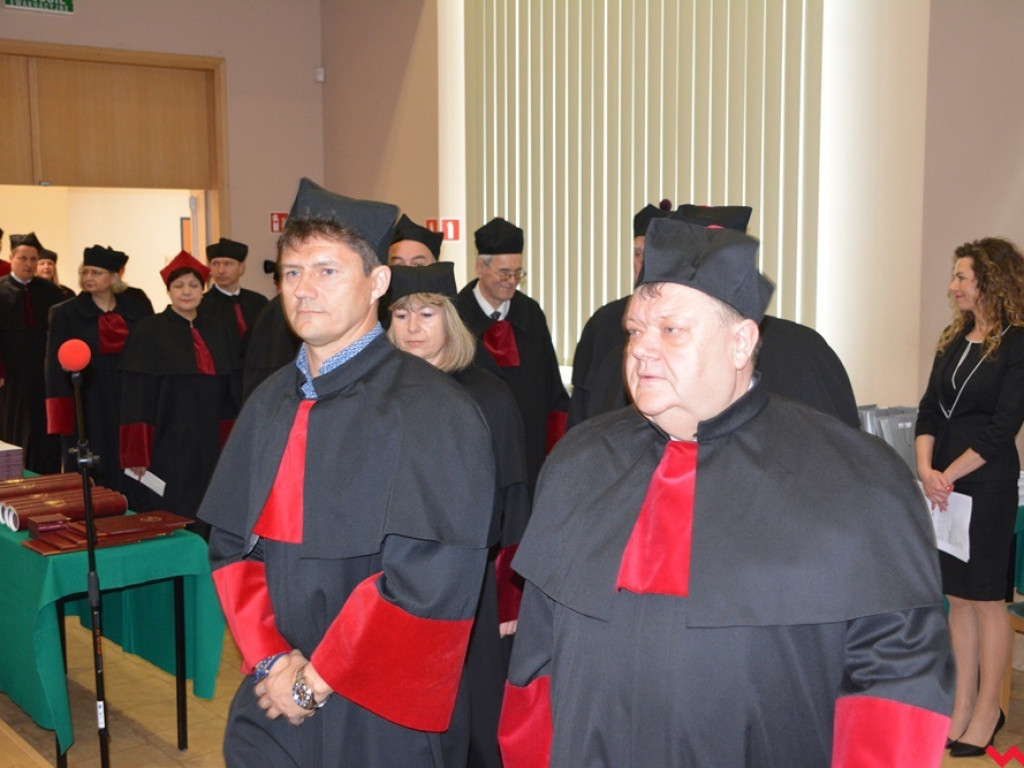 Nauczycielka ZSTiO odznaczona za zasługi dla wrocławskiego wydziału