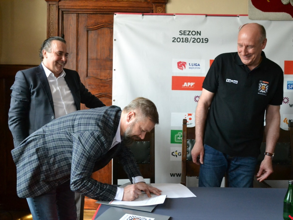 Chwilo, trwaj! APP Krispol cały w skowronkach na podsumowaniu sezonu