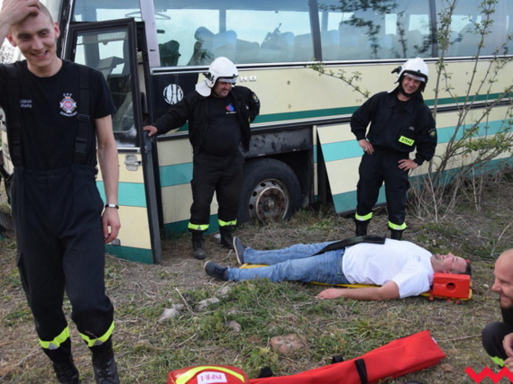 Wielkie manewry w Kołaczkowie. Strażacy szlifowali procedury medyczne i wspinaczkę