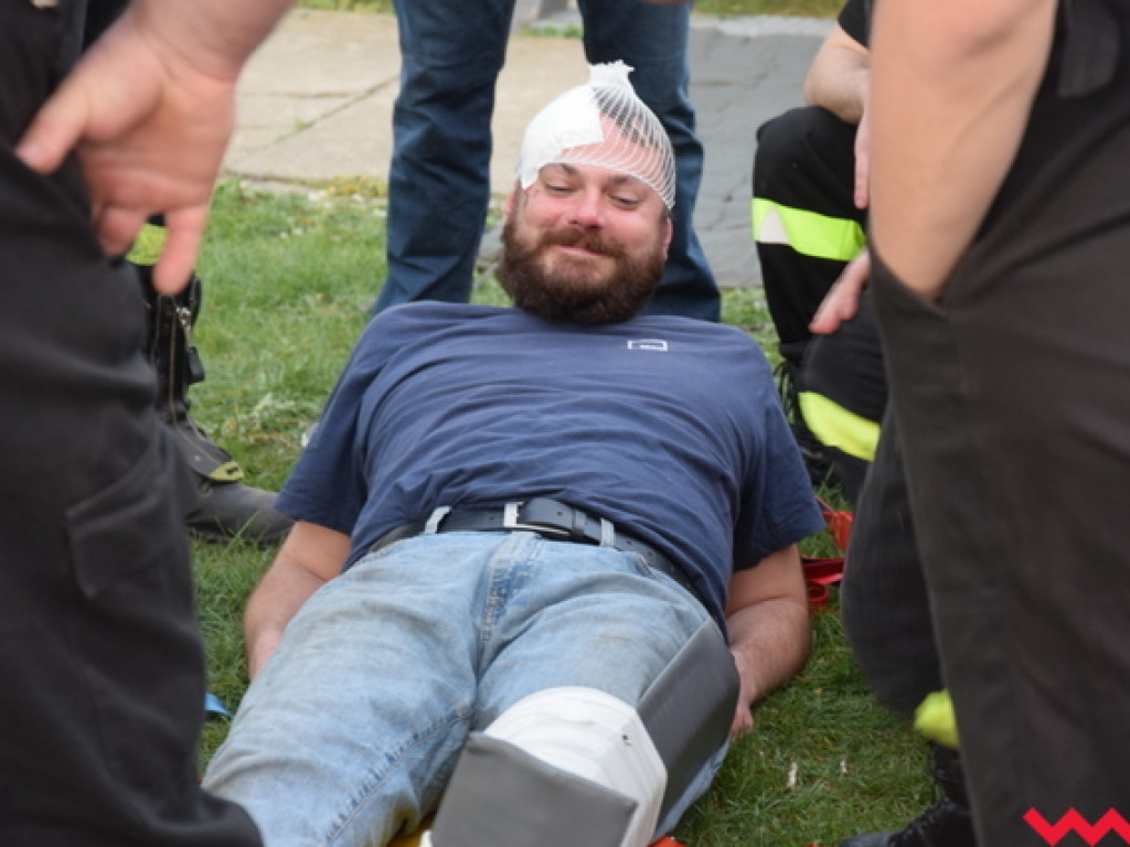Wielkie manewry w Kołaczkowie. Strażacy szlifowali procedury medyczne i wspinaczkę