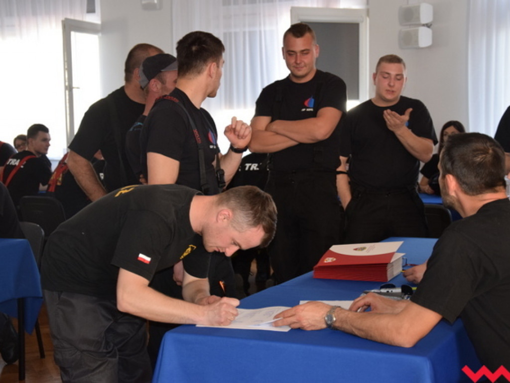 Wielkie manewry w Kołaczkowie. Strażacy szlifowali procedury medyczne i wspinaczkę