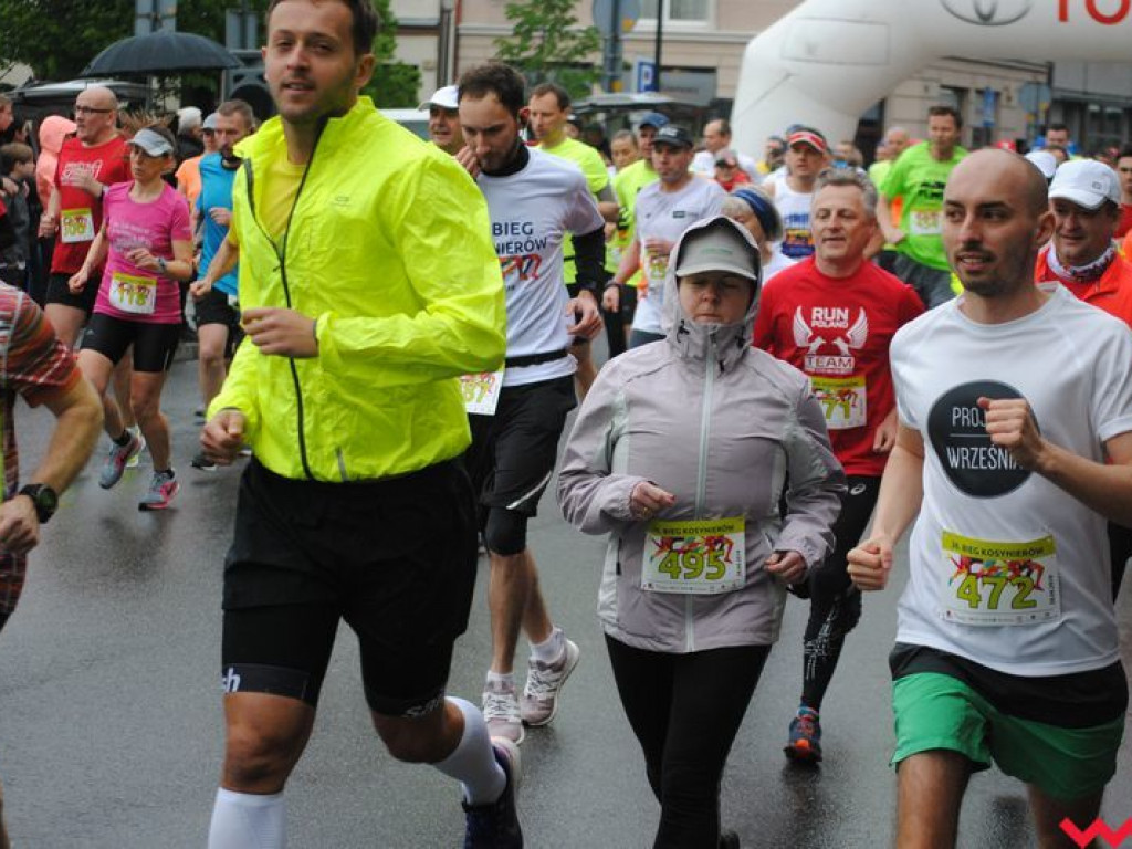 Tomasz Szymkowiak zwycięża w 36. Biegu Kosynierów