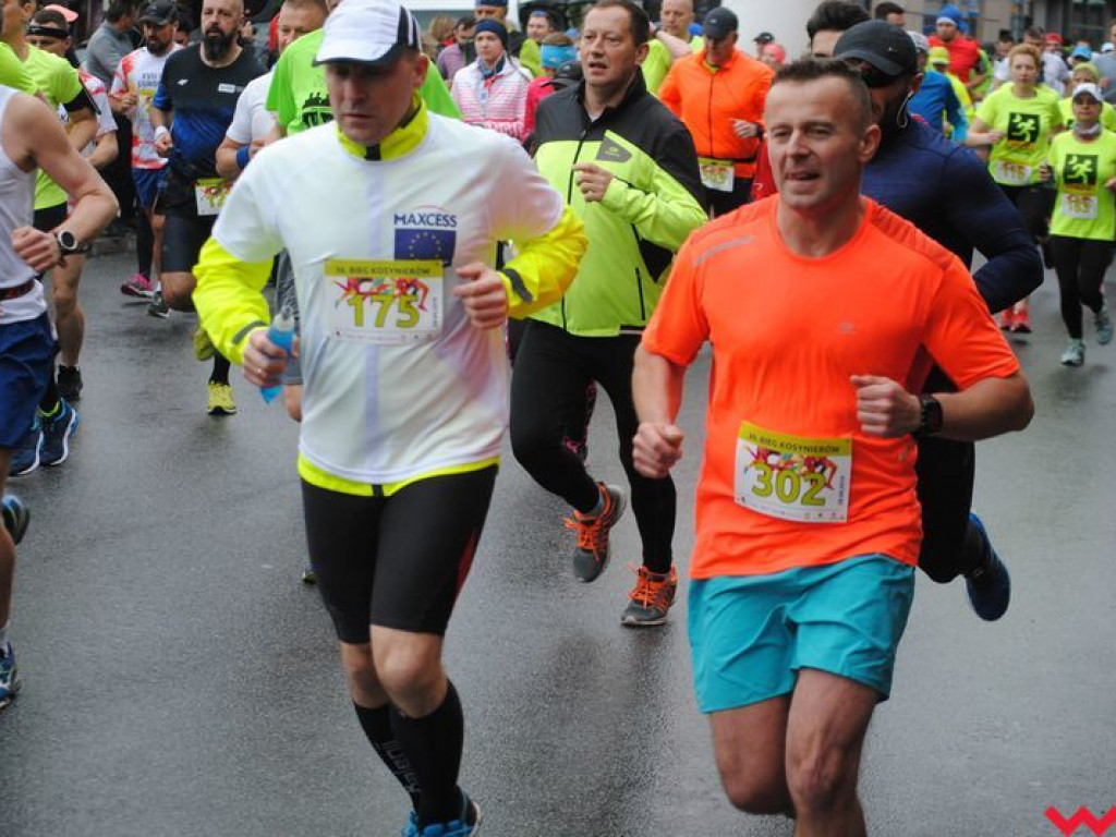 Tomasz Szymkowiak zwycięża w 36. Biegu Kosynierów