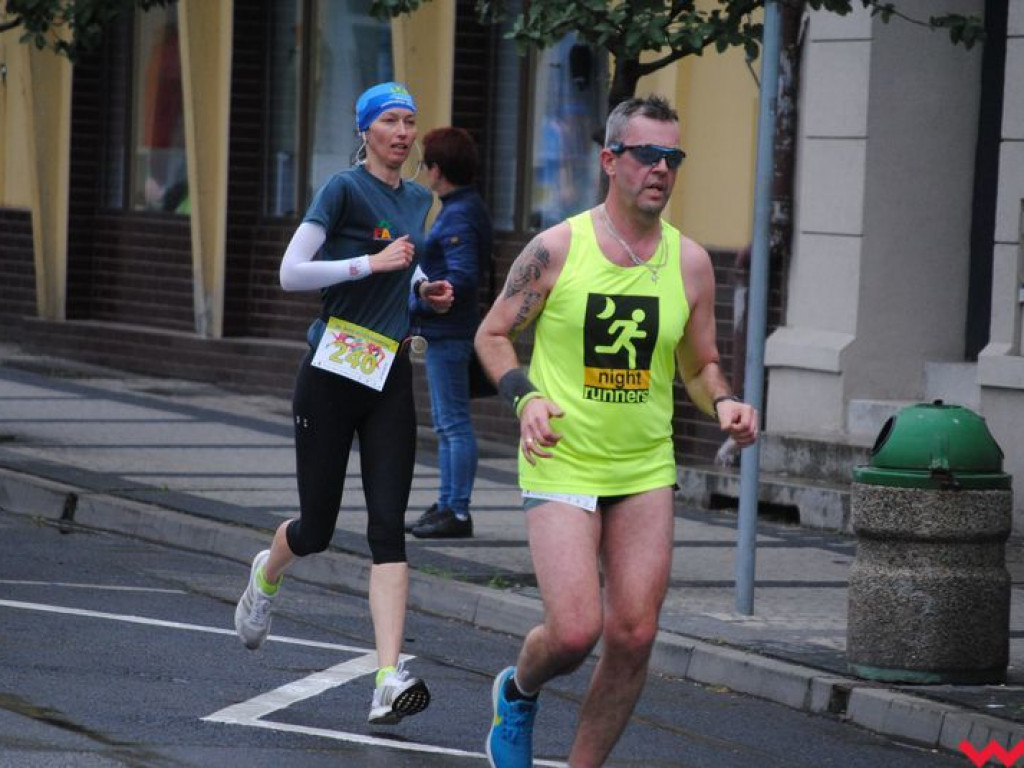 Tomasz Szymkowiak zwycięża w 36. Biegu Kosynierów