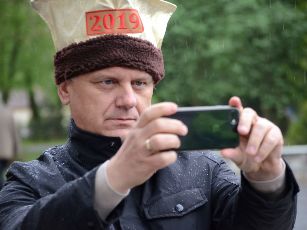 Tomasz Szymkowiak zwycięża w 36. Biegu Kosynierów