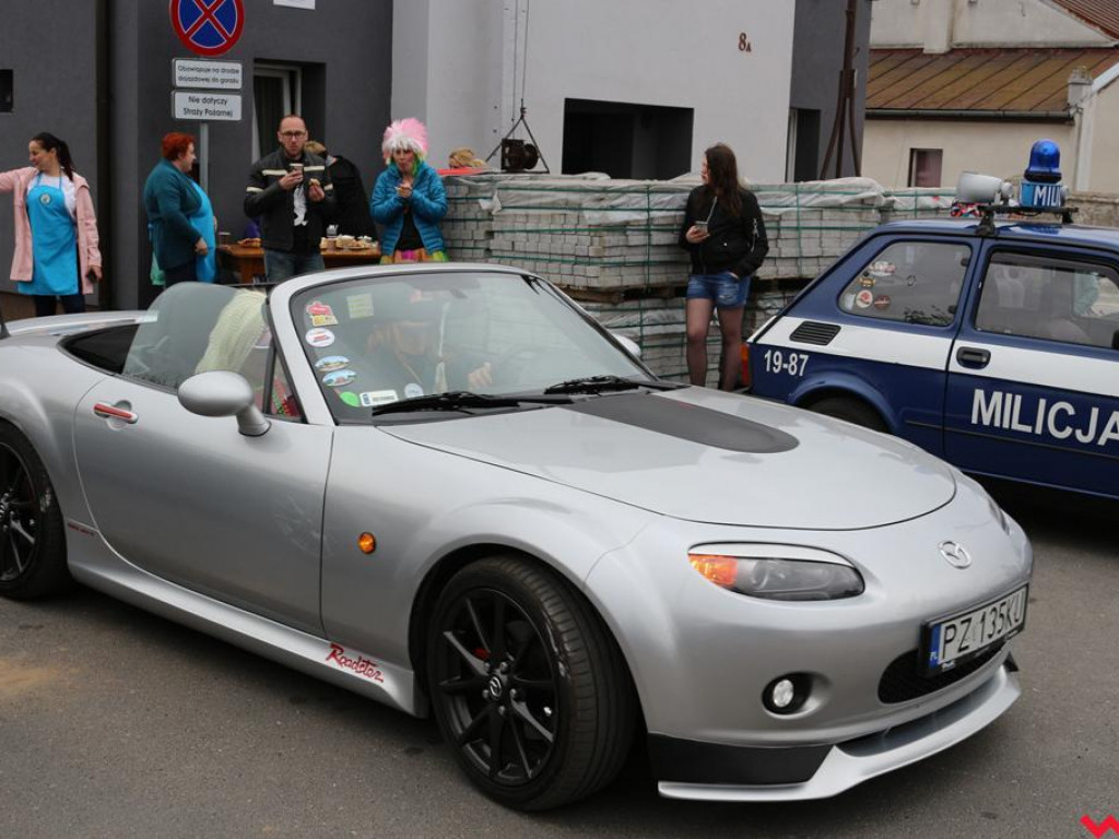 Uczestnicy Rajdu z Przymrużeniem Oka gościli w Lisewie