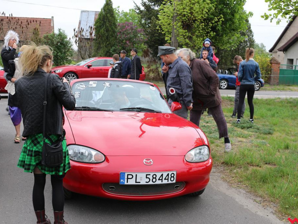 Uczestnicy Rajdu z Przymrużeniem Oka gościli w Lisewie
