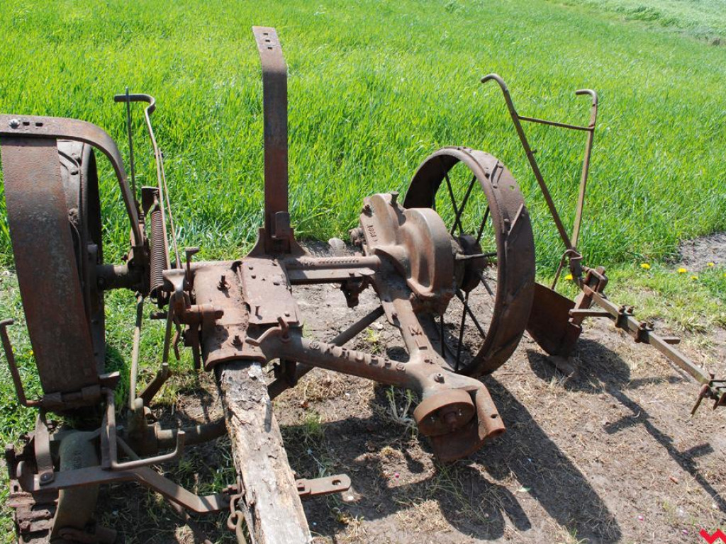 Pasjonaci starych maszyn rolniczych zapraszają na niecodzienną wystawę niedaleko Pyzdr