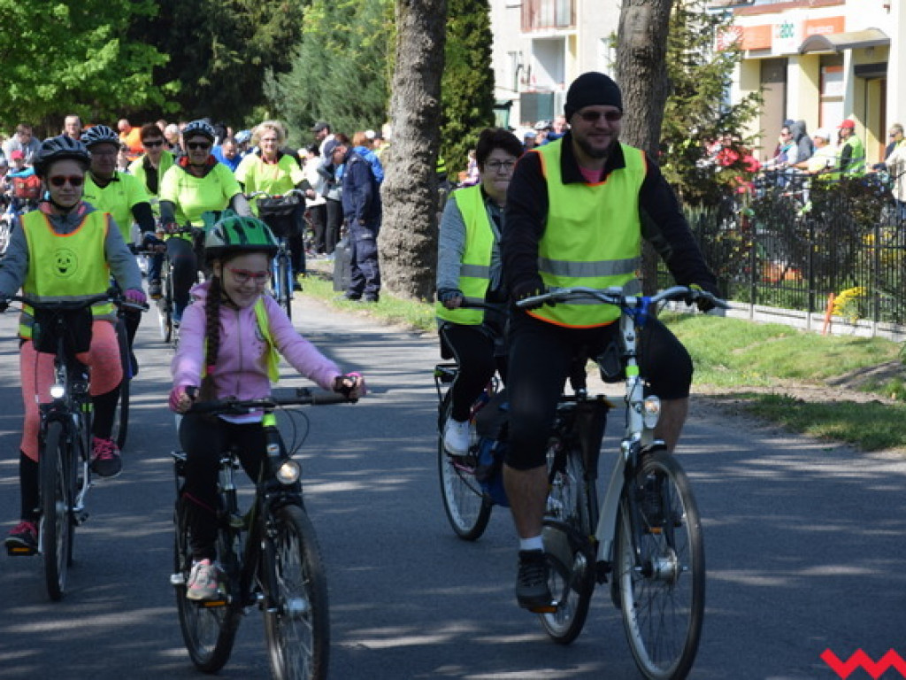 Rower sposobem na długowieczność, czyli jubileusz czytelniczego rajdu w Kołaczkowie