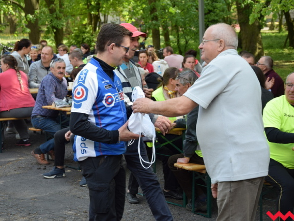 Rower sposobem na długowieczność, czyli jubileusz czytelniczego rajdu w Kołaczkowie