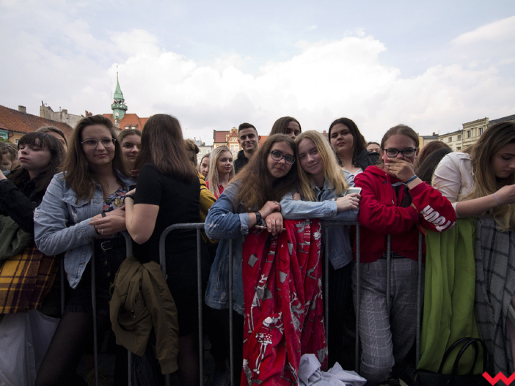 Tłumy fanów. Drugi dzień majówki na rynku