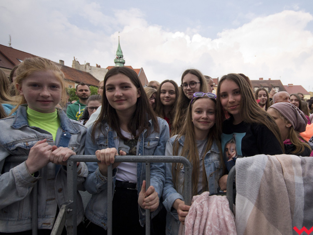 Tłumy fanów. Drugi dzień majówki na rynku