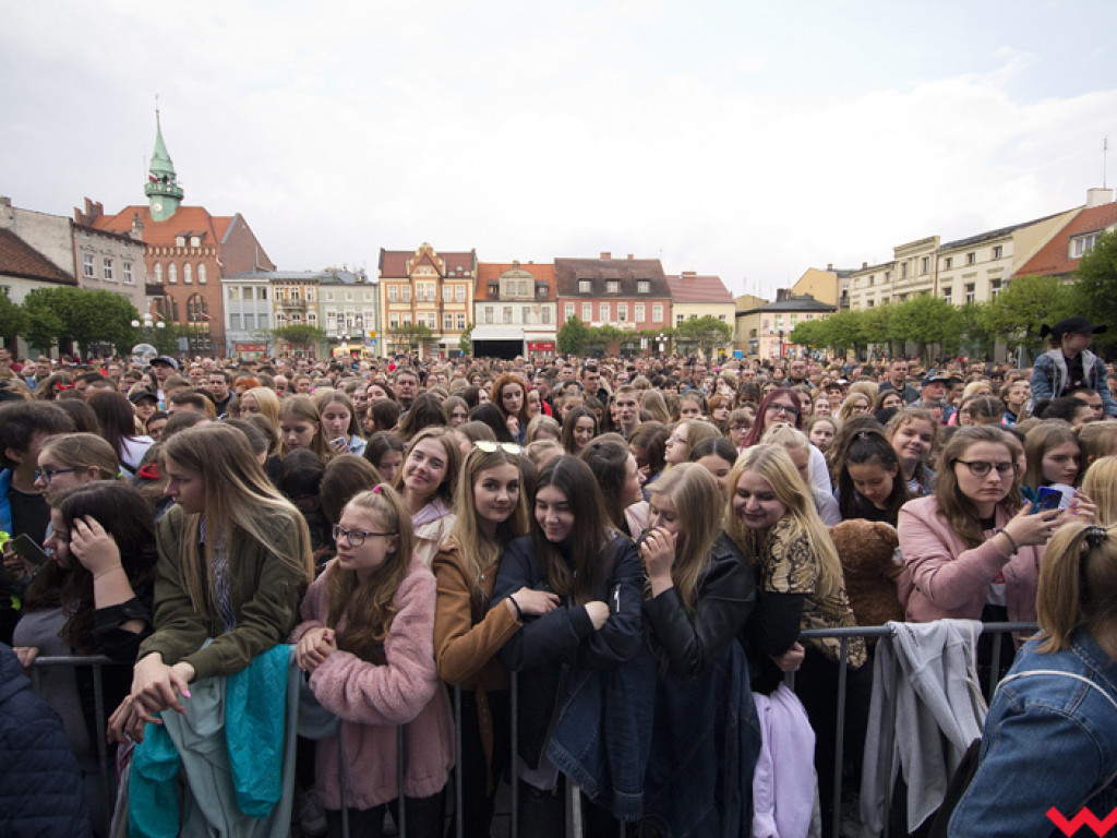 Tłumy fanów. Drugi dzień majówki na rynku