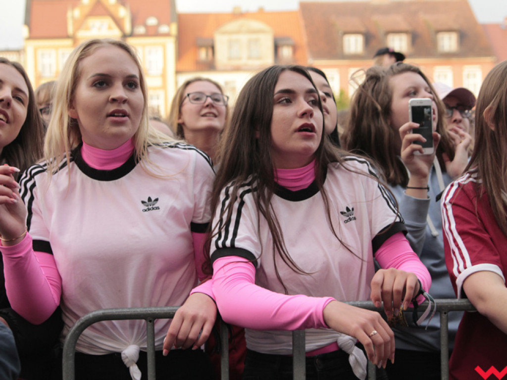 Tłumy fanów. Drugi dzień majówki na rynku