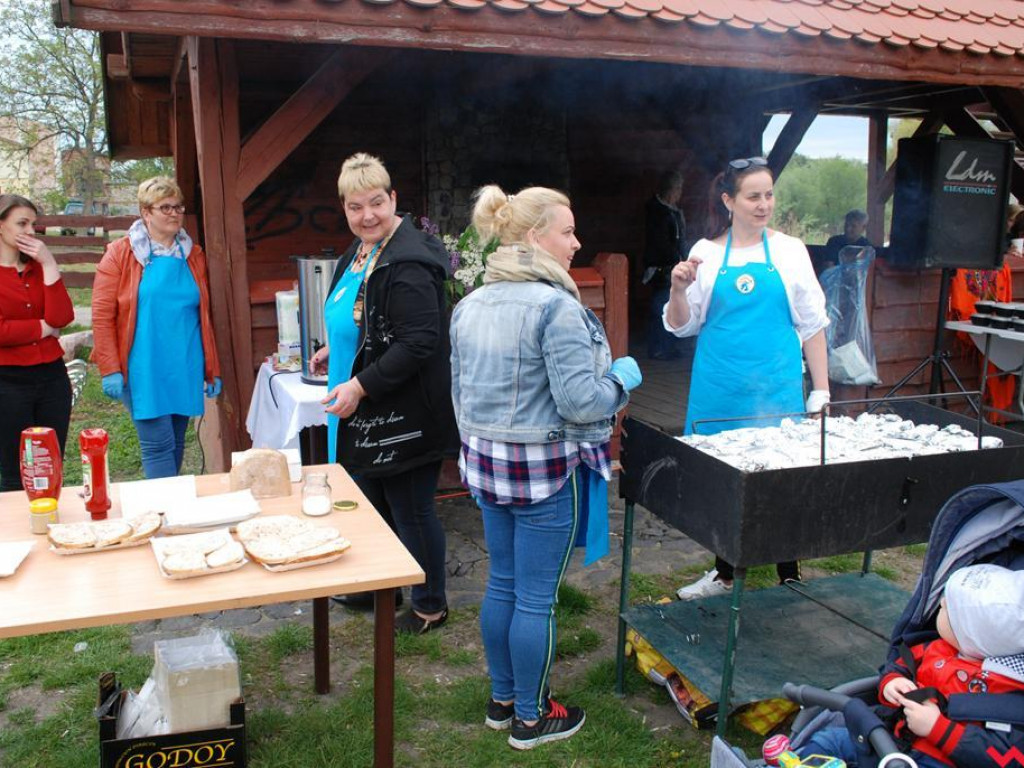 Pyzdrzanie grillowali nad Wartą