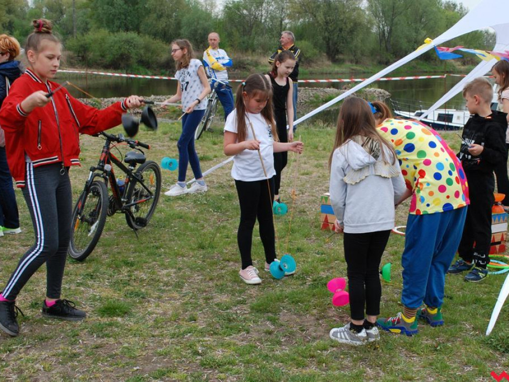 Pyzdrzanie grillowali nad Wartą