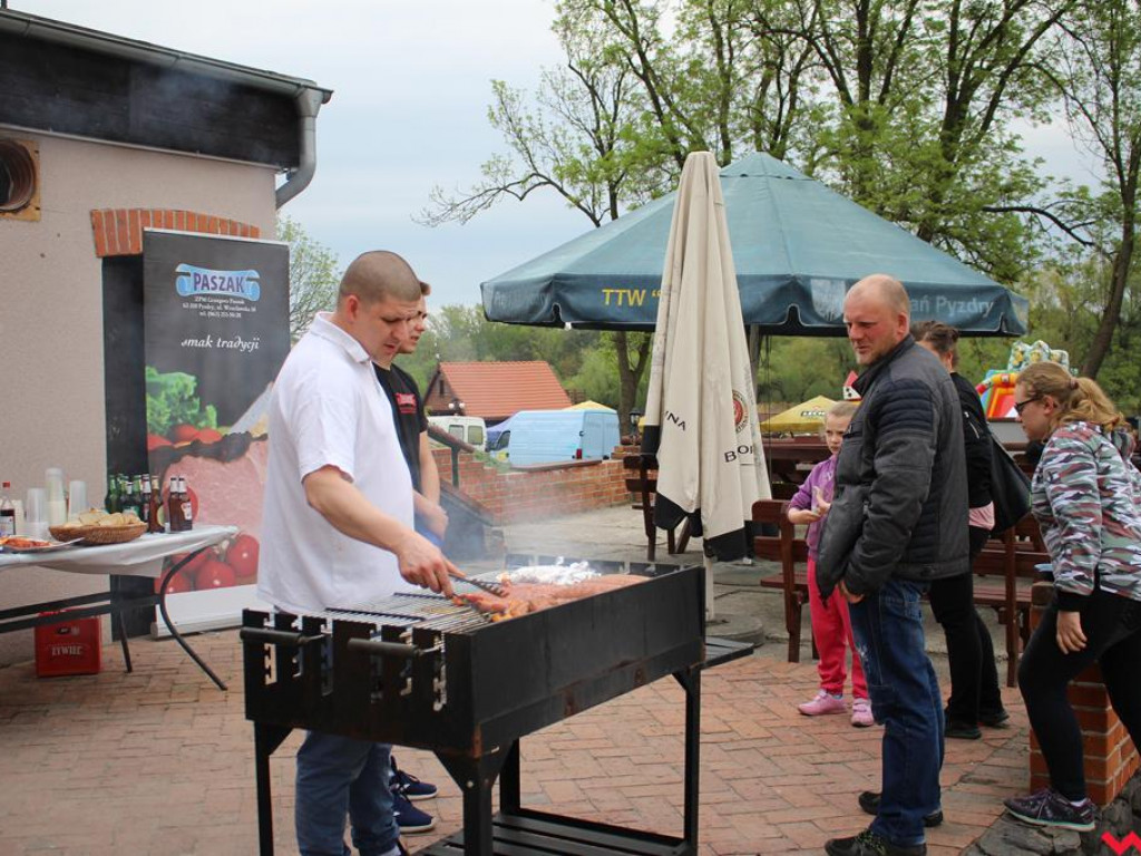 Pyzdrzanie grillowali nad Wartą