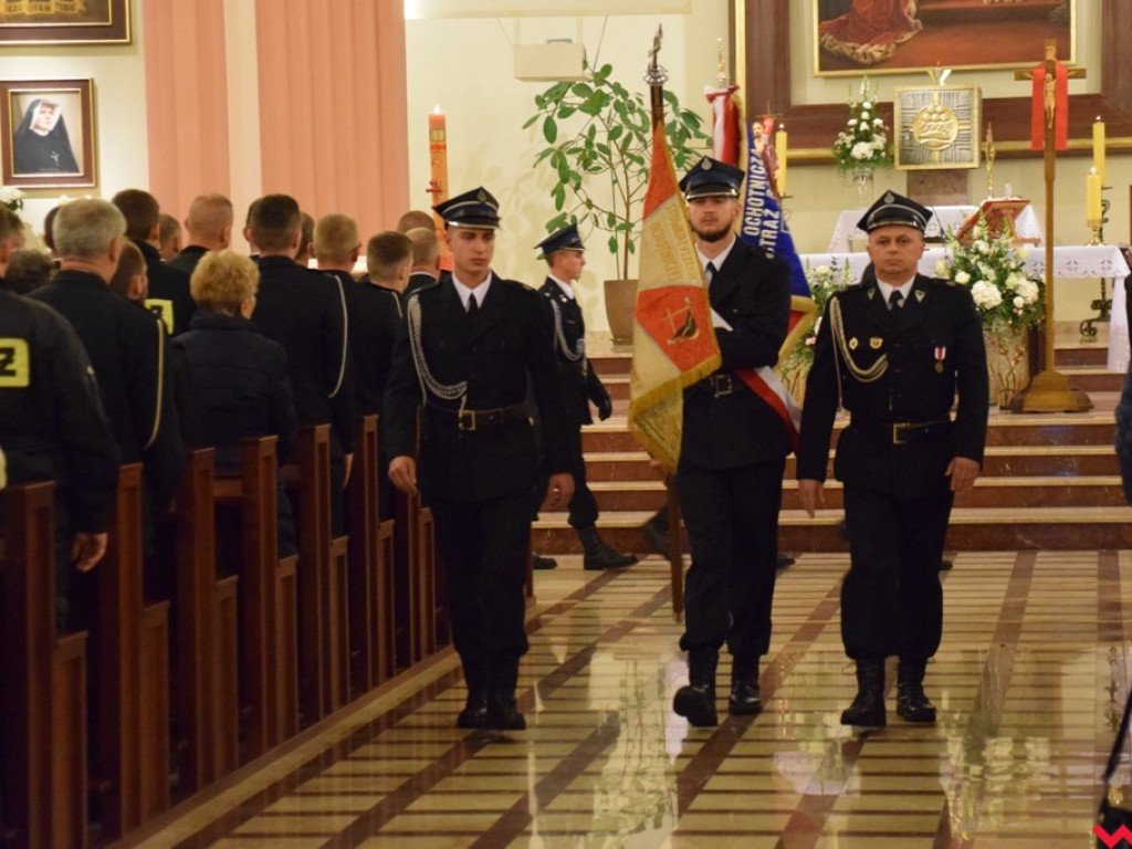 Gminny Dzień Strażaka we Wrześni w strugach deszczu