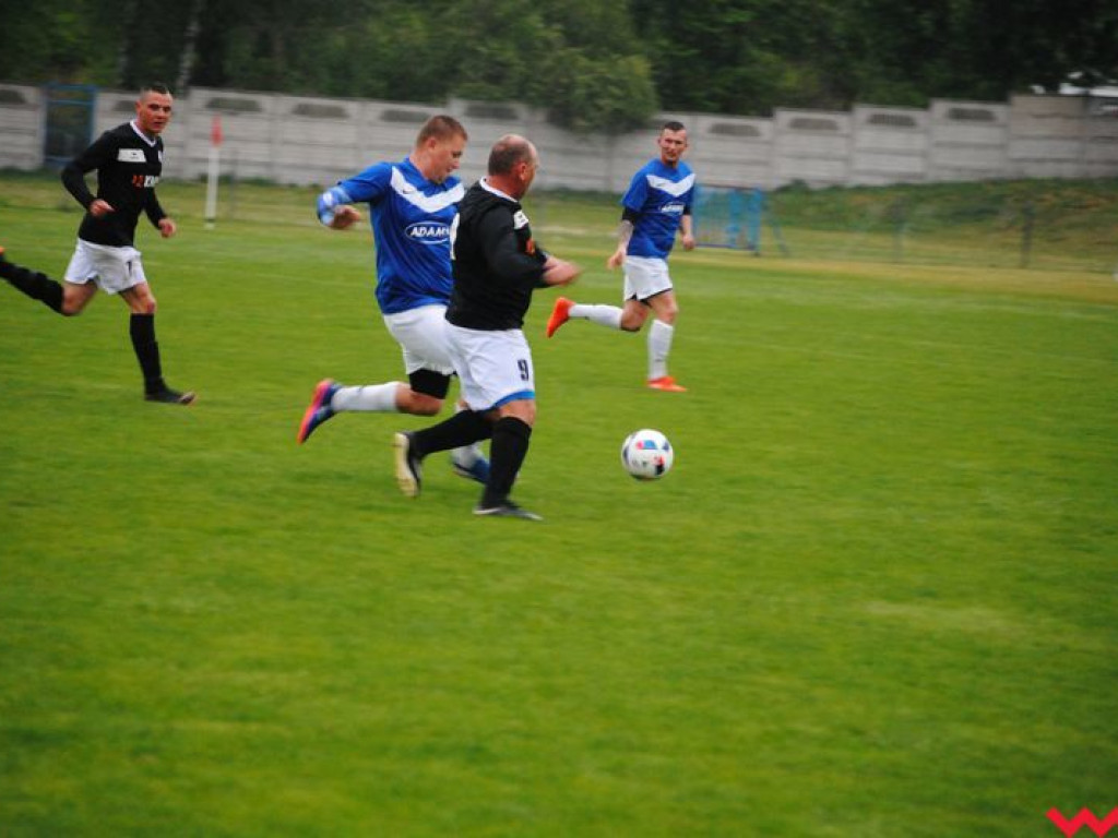 Deszczowe derby dla Orlika. Miłosławiane pokonują Spartę-Sklejkę Orzechowo