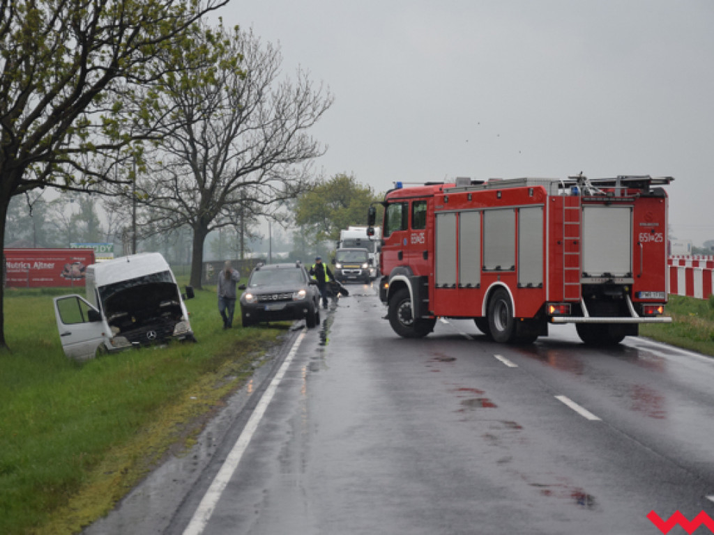 Groźna kolizja na drodze krajowej nr 92 w Gutowie Wielkim