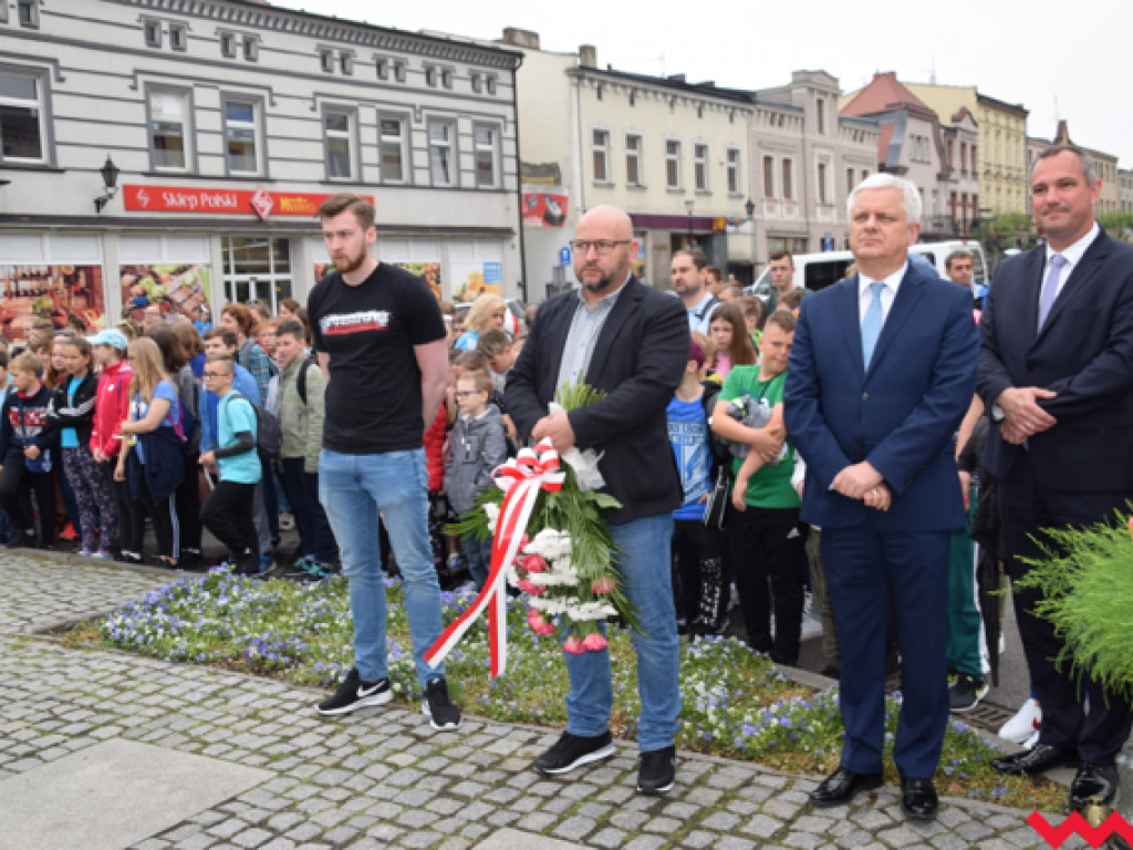 Ulice pełne dzieci w rocznicę Strajku Dzieci Wrzesińskich