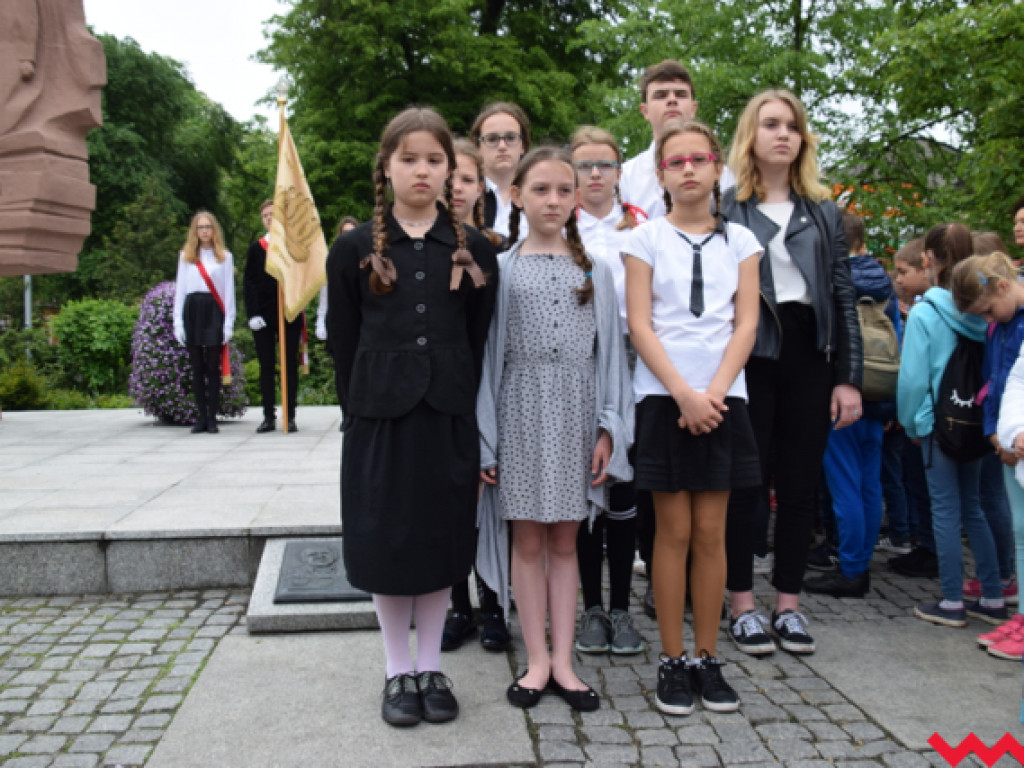Ulice pełne dzieci w rocznicę Strajku Dzieci Wrzesińskich