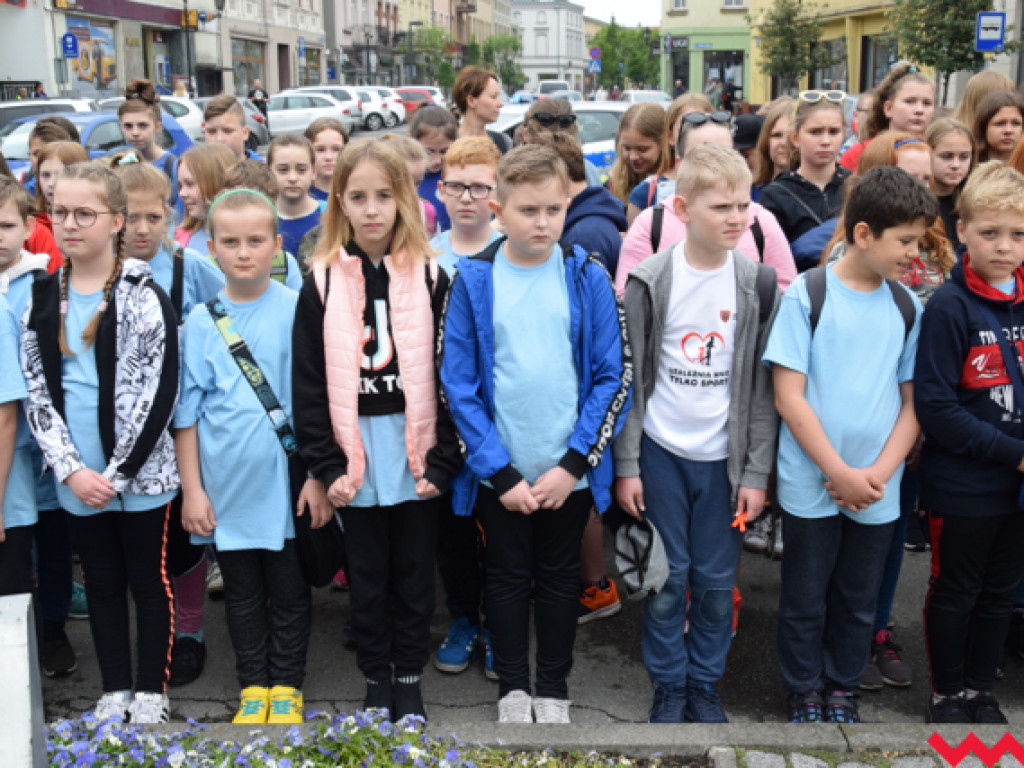 Ulice pełne dzieci w rocznicę Strajku Dzieci Wrzesińskich