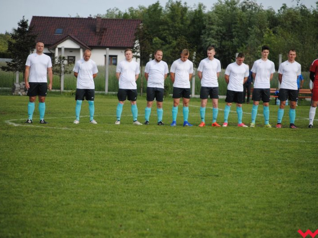 Płomień nie zachwycił. Neklanie dzielą się punktami w derbowym meczu z Orlikiem Miłosław
