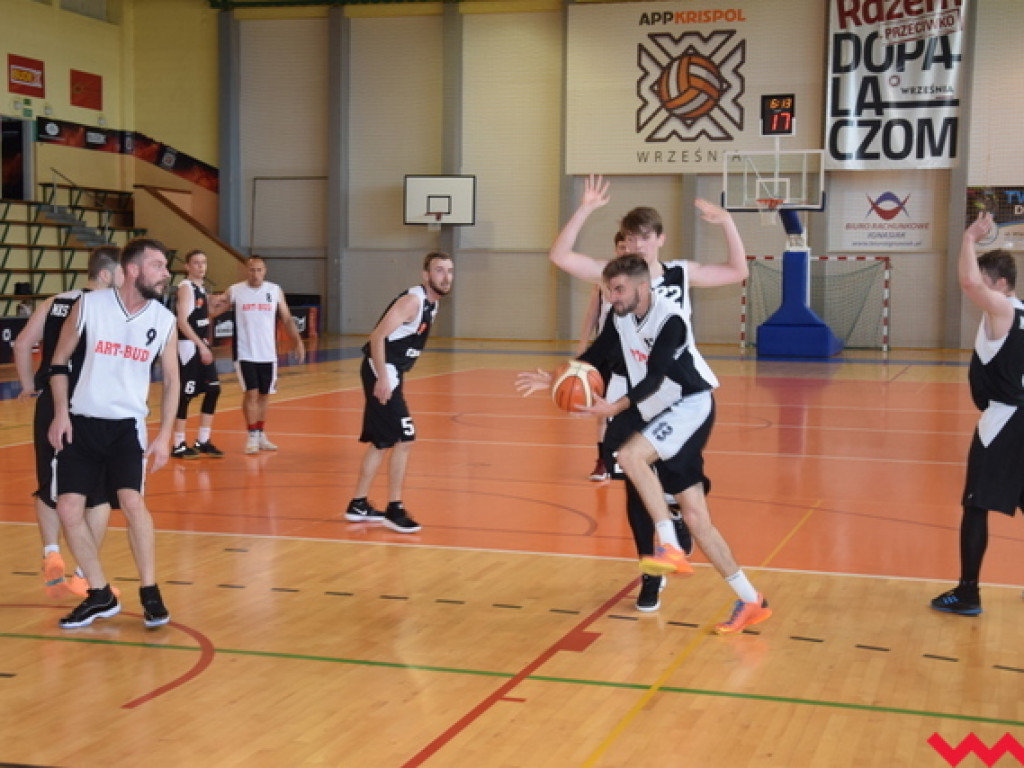 Lucca obroniła tytuł sprzed roku. Finały Wrzesińskiej Rekreacyjnej Ligi Koszykówki
