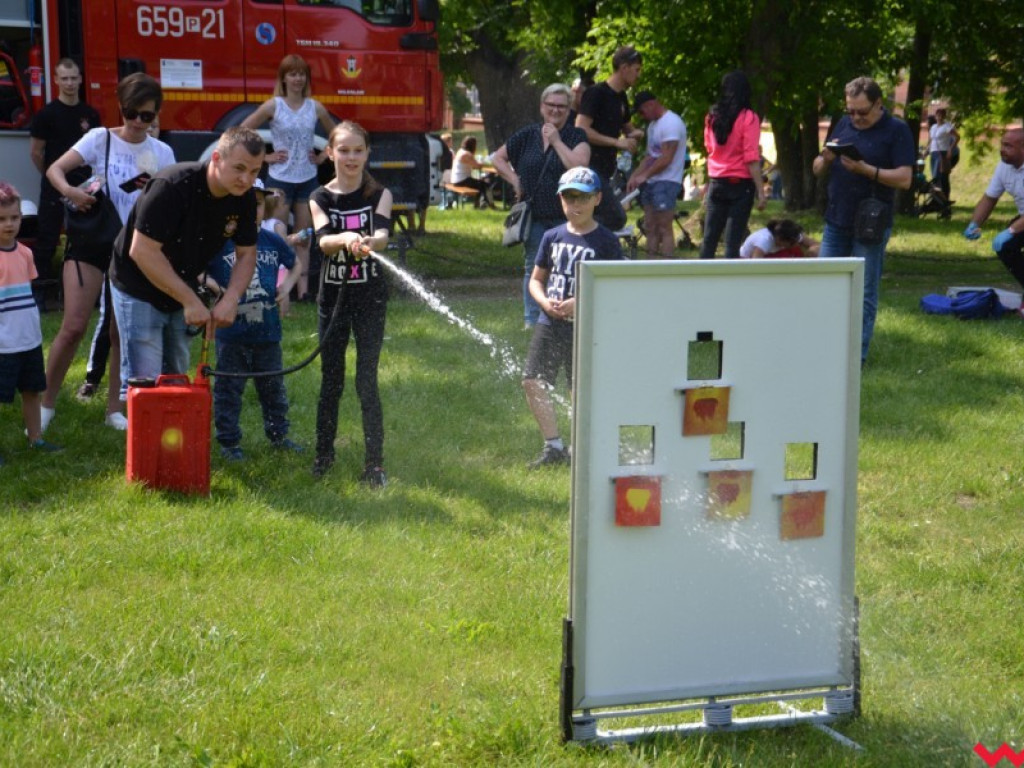 Wspaniały Dzień Dziecka w Miłosławiu. Burmistrz wcielił się w bałwana Olafa, a przewodniczący rady w Minionka