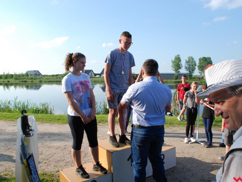 Wędkarski piknik z okazji Dnia Dziecka