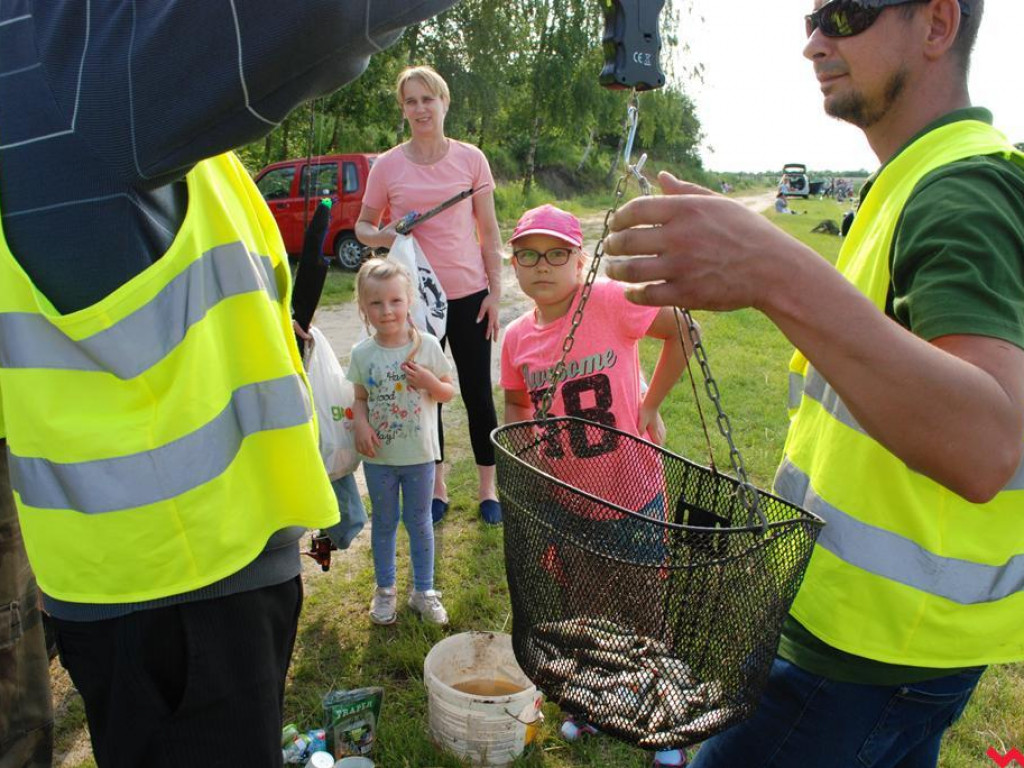 Wędkarski piknik z okazji Dnia Dziecka