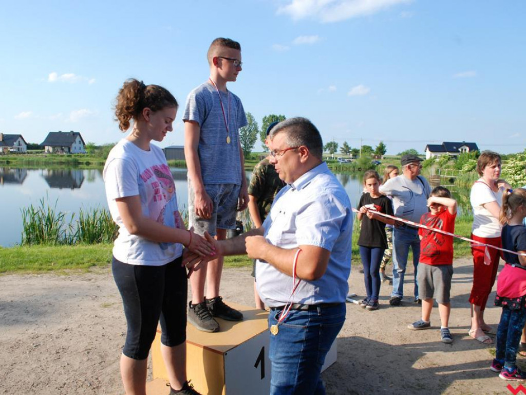 Wędkarski piknik z okazji Dnia Dziecka