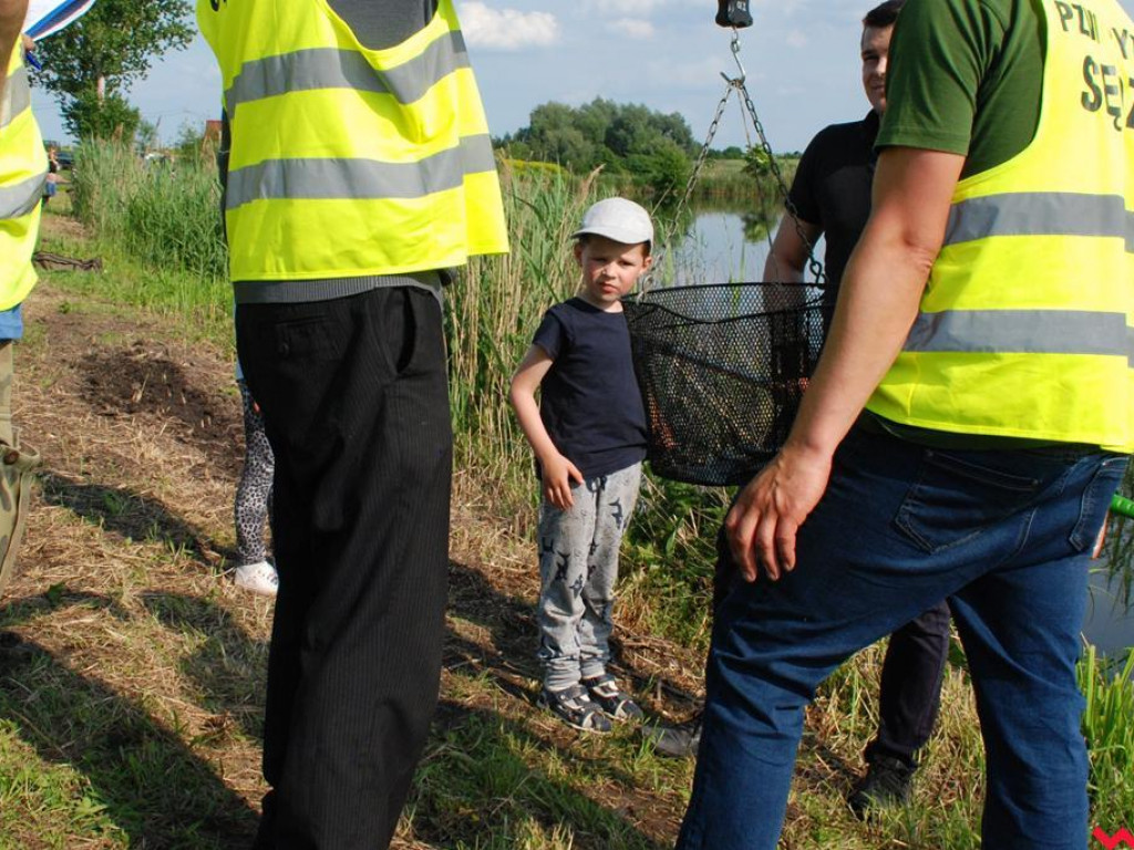 Wędkarski piknik z okazji Dnia Dziecka