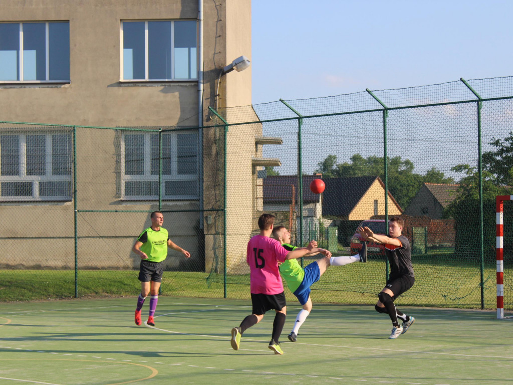 Rywalizują o puchar przewodniczącego rady miejskiej. Przed nimi mecze finałowe
