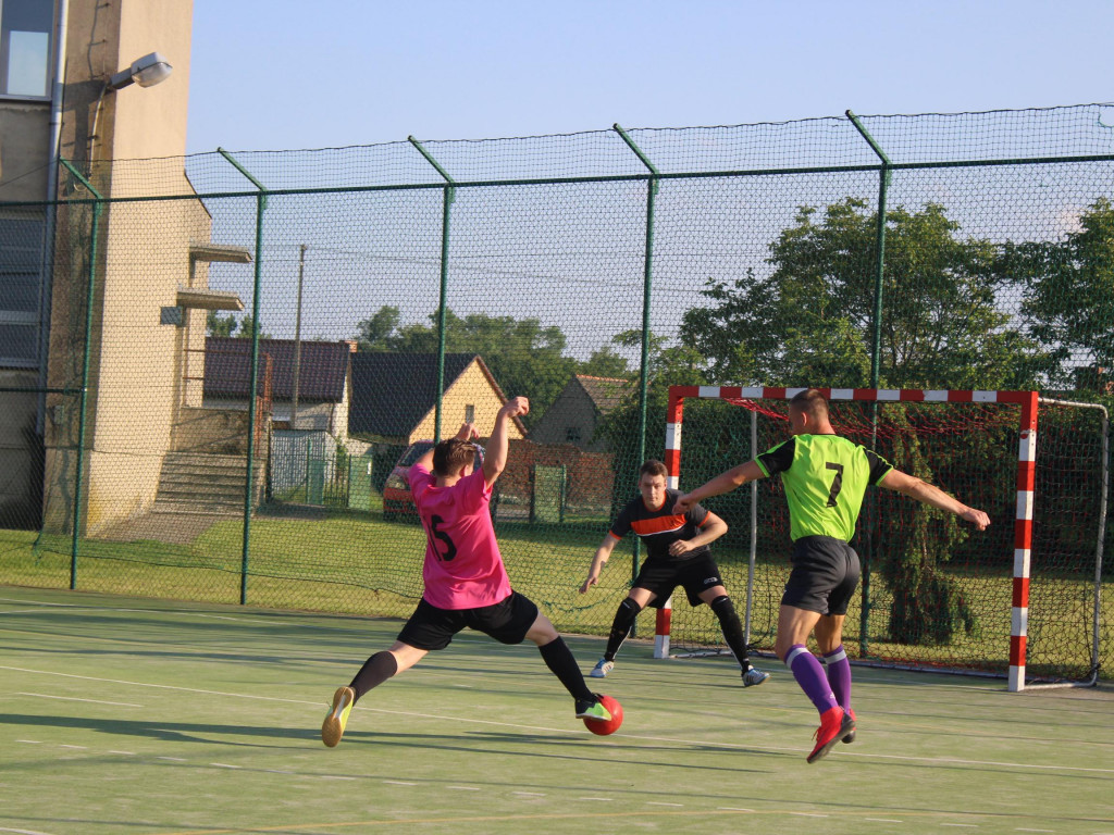 Rywalizują o puchar przewodniczącego rady miejskiej. Przed nimi mecze finałowe